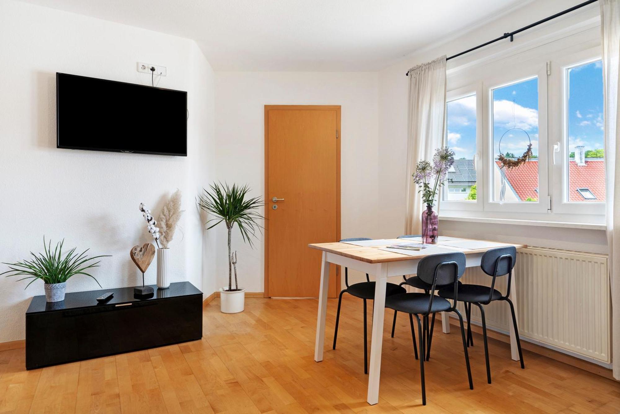 Ferienwohnung Zola エッテンハイム 部屋 写真